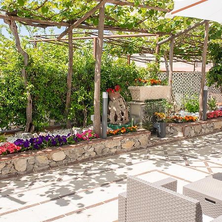 Il Cortiletto Villa Аджерола Екстериор снимка
